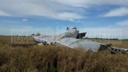 Видео с места жесткой посадки легкомоторного самолета под Калининградом