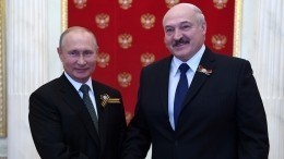 Владимир Путин поздравил Лукашенко с победой на выборах президента Белоруссии