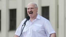 Лукашенко заявил, что не пойдет на слом Белоруссии