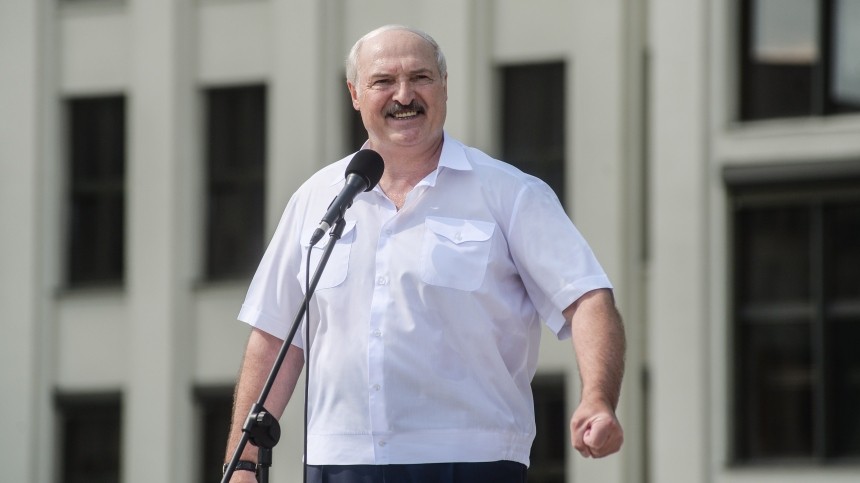 ТОП-7 самых ярких цитат Александра Лукашенко на встрече с работниками МЗКТ