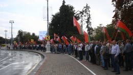 «Мы все одна страна» — главные проспекты Минска пестрят государственными флагами