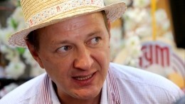 В театре антрепризы прокомментировали новость об увольнении Башарова