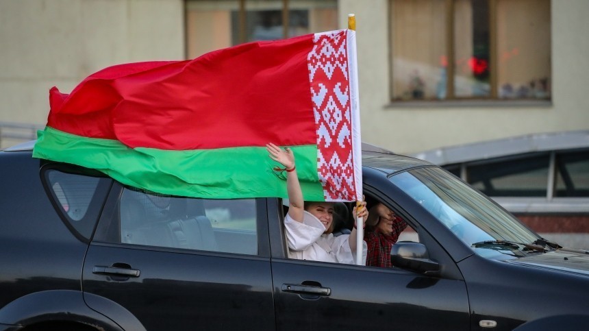 В Минобороны заявили, что Белоруссию удалось спасти от «беззакония и произвола»