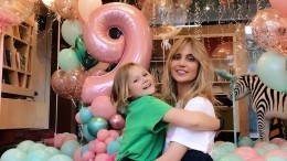 Певица Глюкоза устроила сюрприз для дочки в день рождения — видео
