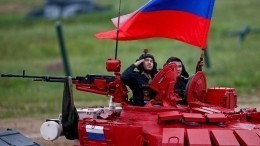 Владимир Путин поздравил работников отрасли с Днем танкиста