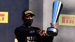 Британец Льюис Хэмилтон стал победителем Гран-при «Формулы 1» в Тоскане