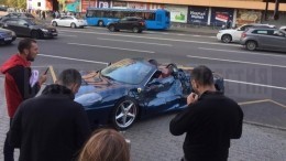 Видео: гендиректор Zaycev.net въехал на Ferrari в стоящую маршрутку