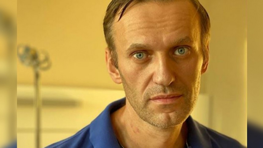 Навальный дал первое интервью после выхода из комы