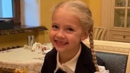 Выдумщица Лиза Галкина нашла «чудо» рядом с родительским замком — видео