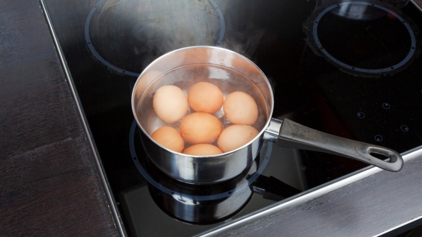 Вкрутую или «в мешочек»: как сварить идеальные яйца
