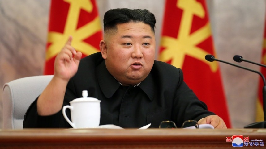 Ким Чен Ын появился на параде в честь 75-летия северокорейской Трудовой партии