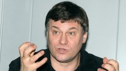 Жена обвинила актера Александра Цуркана в изменах с репетитором сына