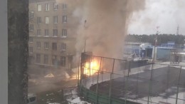 Момент мощного взрыва в поликлинике Челябинска попал на видео