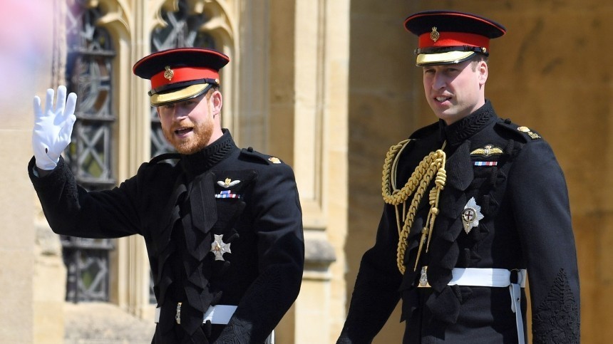Королевский эксперт: принцы Гарри и Уильям помирятся лишь при одном условии