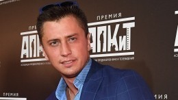 «Очень сексуально»: Прилучный и звезда «Папиных дочек» сыграли влюбленных