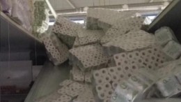 На покупателей магазина в Нижегородской области рухнул потолок — видео