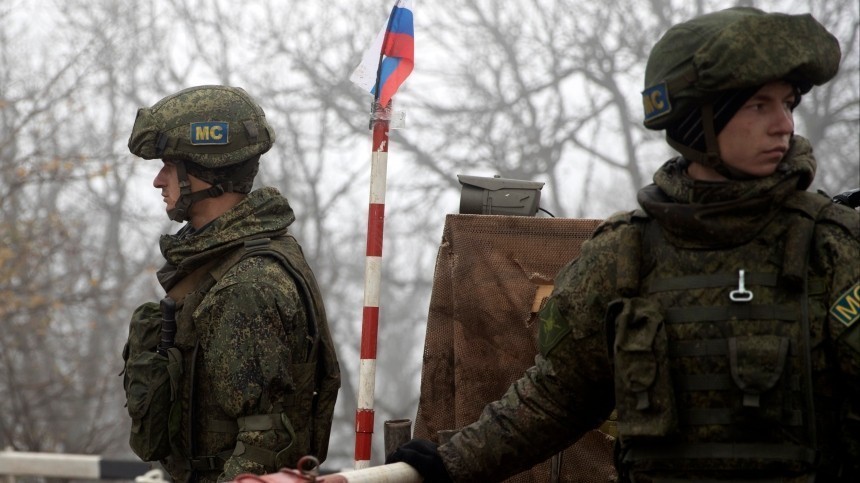 Путин назвал четкой и слаженной работу российских миротворцев в Карабахе