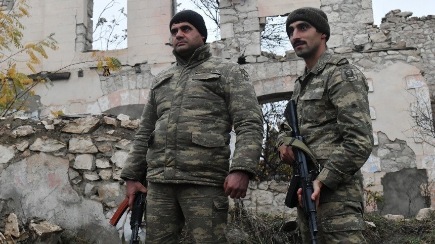 Азербайджанские военные вошли в Кельбаджарский район, покинутый армянской армией