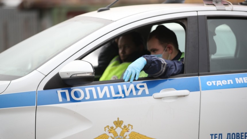 Зеленоград, новости: Истерика на дороге. Видео задержания «гаишниками» девушек на автомобиле