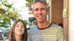 «Покажу, где воровать»: Панин учит дочь добывать еду в Испании
