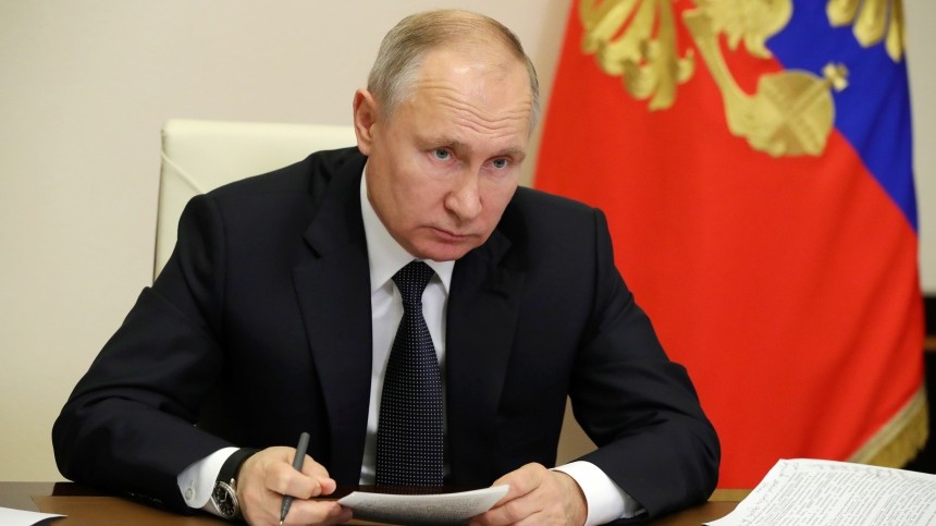 Путин выразил соболезнования семьям погибших рыбаков после крушения судна «Онега»