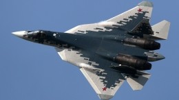 Японцы сравнили Су-57 с «фигуристками», а F-22 с «квадратными хоккеистами»