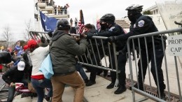 В Капитолии в ходе протестов ранен человек