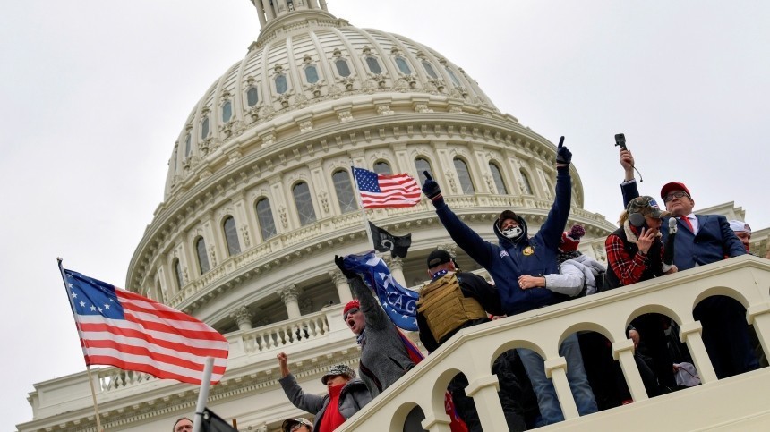 «Праздник демократии закончился»: Константин Косачев о захвате конгресса США