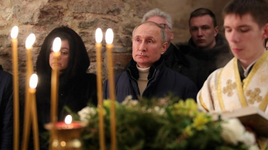 Владимир Путин поздравил россиян с Рождеством