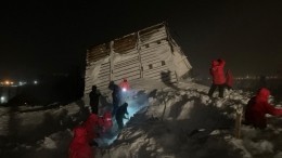 Видео спасения женщины, попавшей под лавину под Красноярском