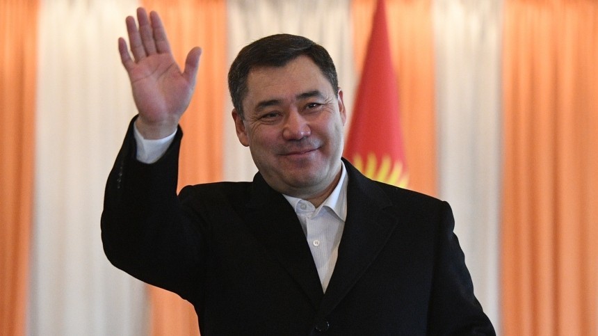 Садыр Жапаров лидирует на президентских выборах в Киргизии
