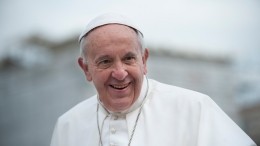 Папа Римский официально разрешил женщинам исполнять ряд функций на богослужении