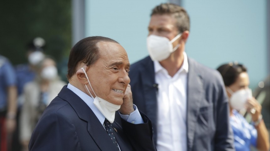 Сильвио Берлускони экстренно госпитализировали в Монако