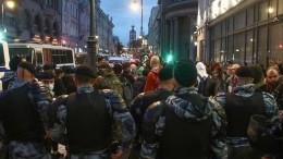 В Госдуме предложили сажать на пять лет за вовлечение детей в митинги