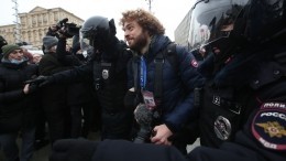 Блогера Илью Варламова отпустили после задержания на несанкционированной акции