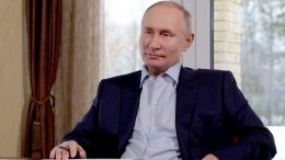 «Скучно, девочки» — Владимир Путин прокомментировал «расследование» Навального