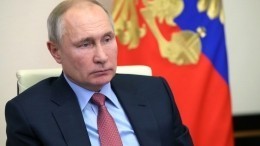 Путин заявил о недопустимости использования детей на незаконных акциях