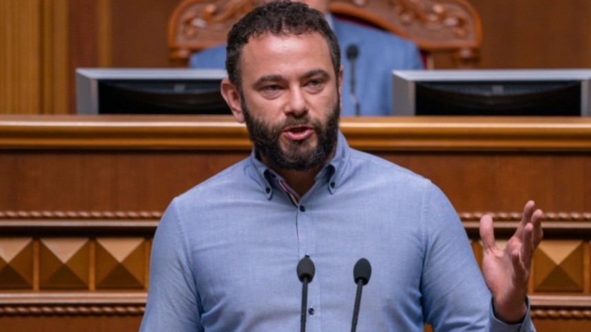 Зеленский предложил депутату Рады покинуть свою фракцию из-за санкций США