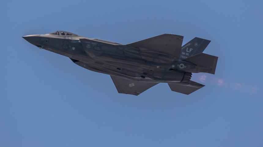 Чуда нет: Американский пилот назвал недостатки истребителей F-35