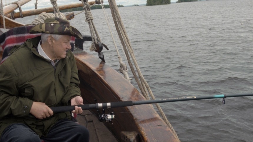 Зачем Борис Ельцин макал горящее полено в суп? — ответил его пресс-секретарь