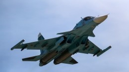 Пилоты Су-34 отработали воздушный бой в небе над Челябинском — видео