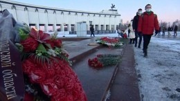 На Поклонной горе почтили память павших в битве под Сталинградом