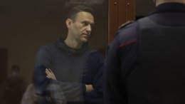 Ветерану, проходящему потерпевшим по делу Навального, вызвали скорую