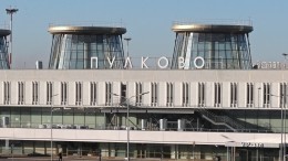 Вылет самолета в «Пулково» задержали из-за ковид-диссидента на борту