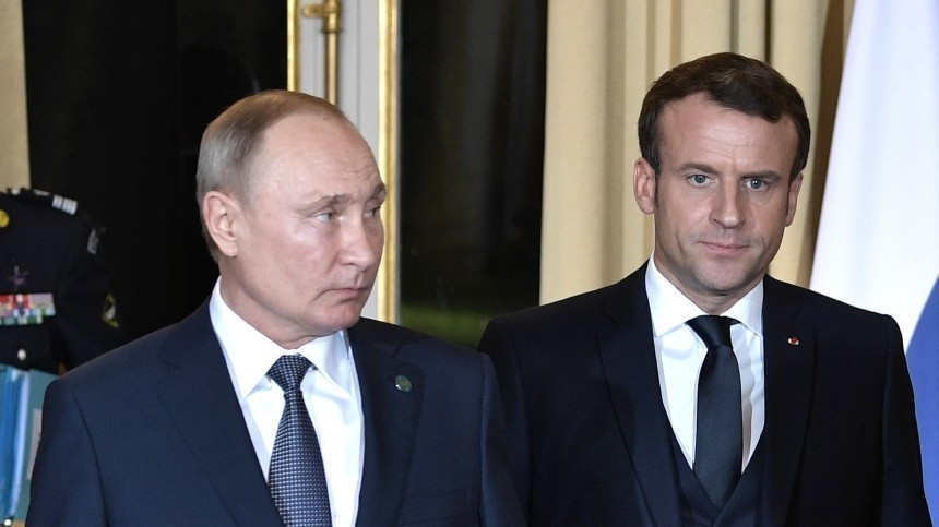 Путин предлагал президенту Франции помощь в определении яда в анализах Навального