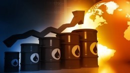 Цена нефти Brent впервые за год превысила 63 доллара