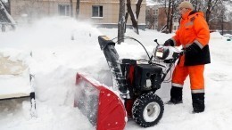 Автомобилисты засыпали власти жалобами на коммунальщиков после уборки снега