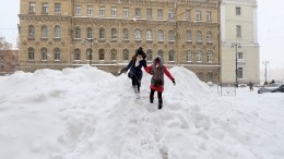 За подарками — на лыжах: к 23 февраля слой снега в Петербурге увеличится в 2,5 раза