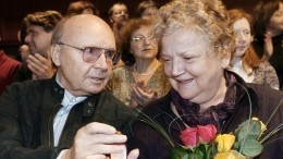 Вдова Андрея Мягкова объяснила свое отсутствие на его похоронах