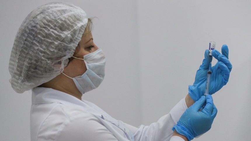 Белоруссия произвела первую партию российской вакцины от COVID-19 «Спутник V»